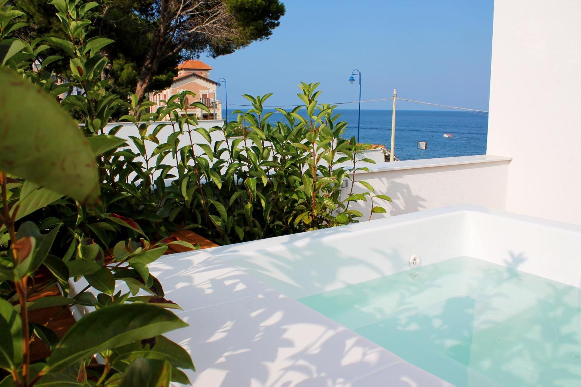 Unico Boutique D'arte 4*